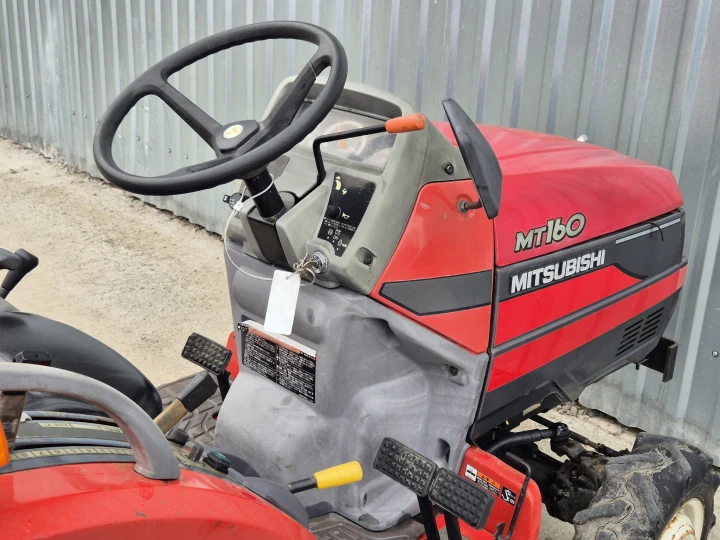 Mitsubishi MT160D