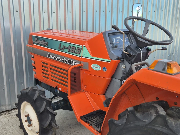 Kubota L1-185D