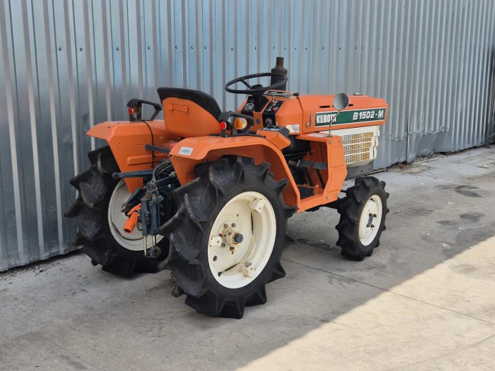 Kubota B1502D