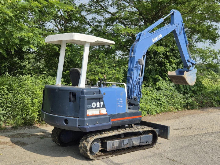 Kubota KX027