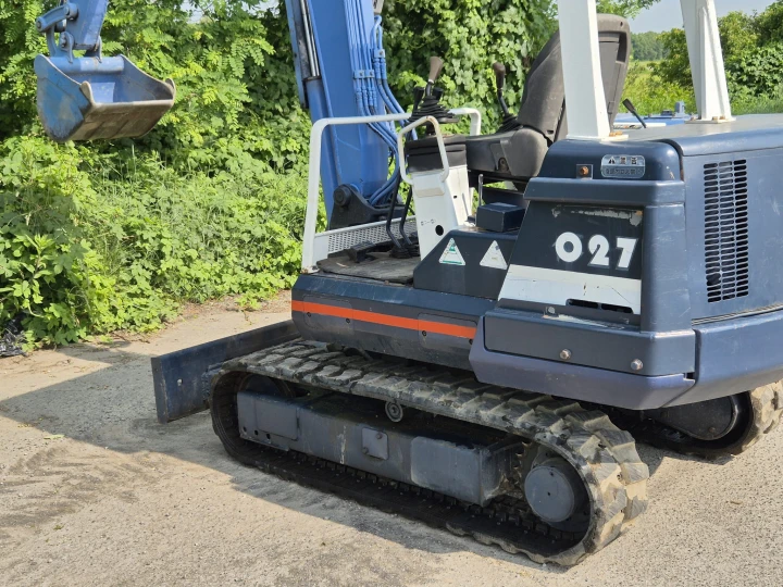 Kubota KX027