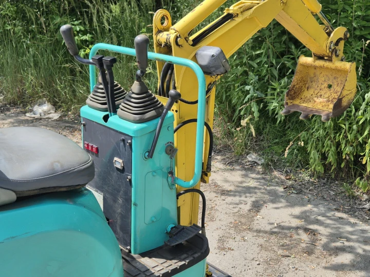 Yanmar SV5