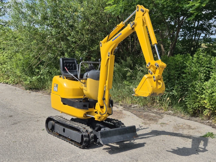 Komatsu P09