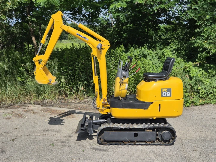 Komatsu P09