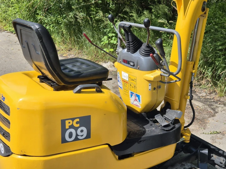 Komatsu P09