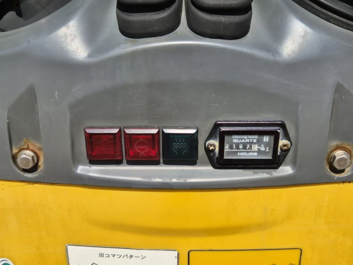 Komatsu P09