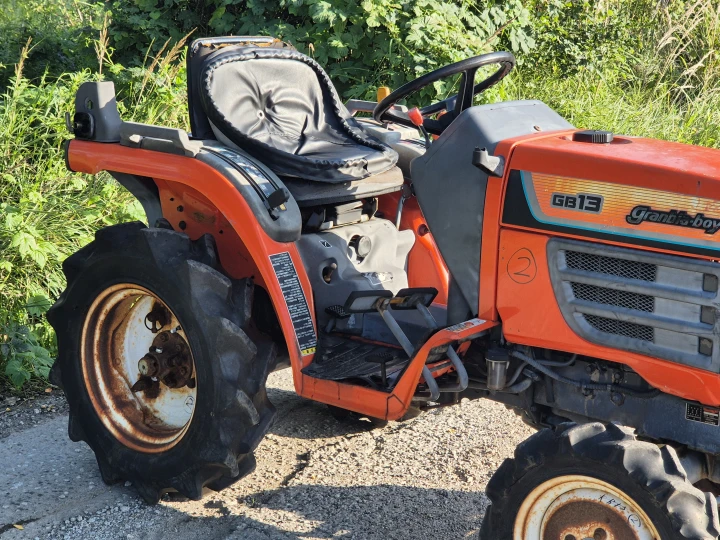 Kubota GB13D