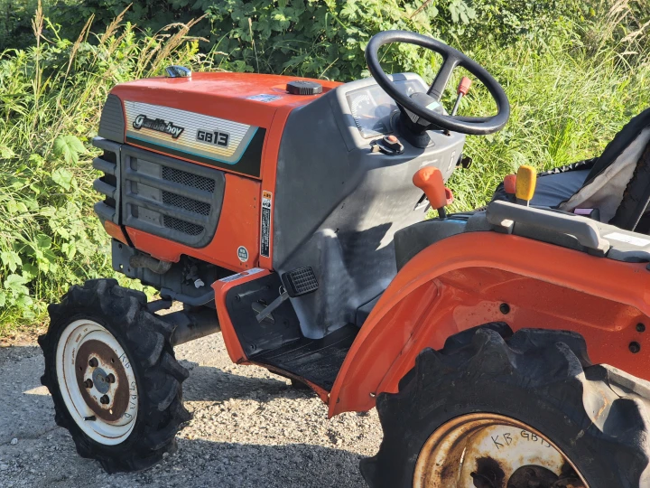 Kubota GB13D