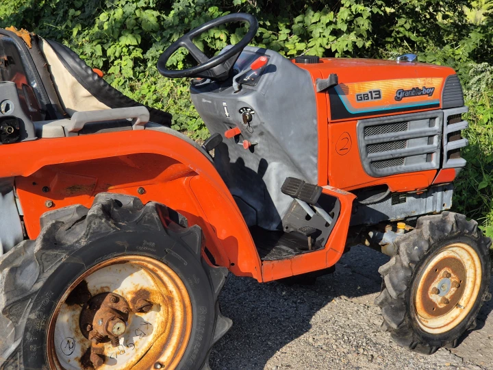 Kubota GB13D