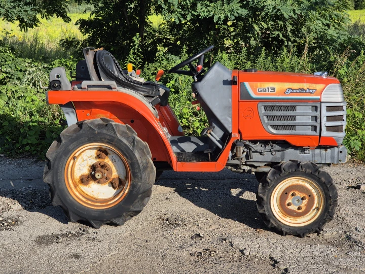 Kubota GB13D