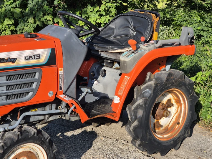 Kubota GB13D