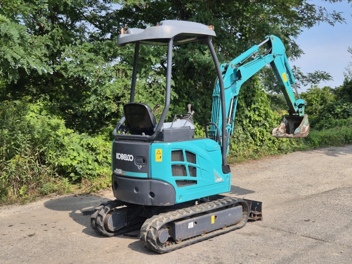 Kobelco SK15R3e