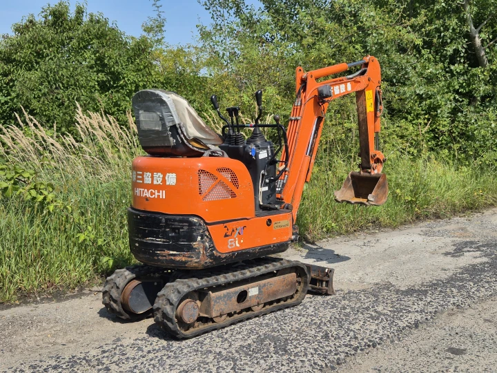 Hitachi ZX8U-2e