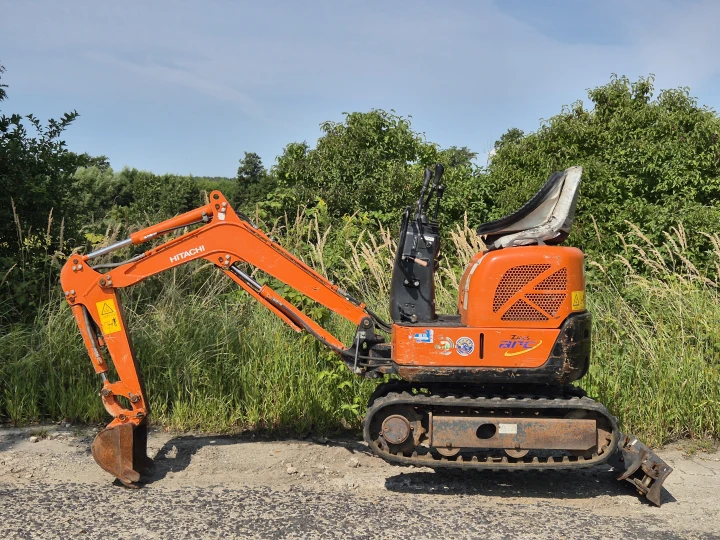 Hitachi ZX8U-2e