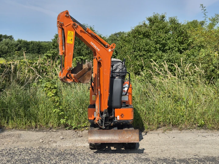 Hitachi ZX8U-2e