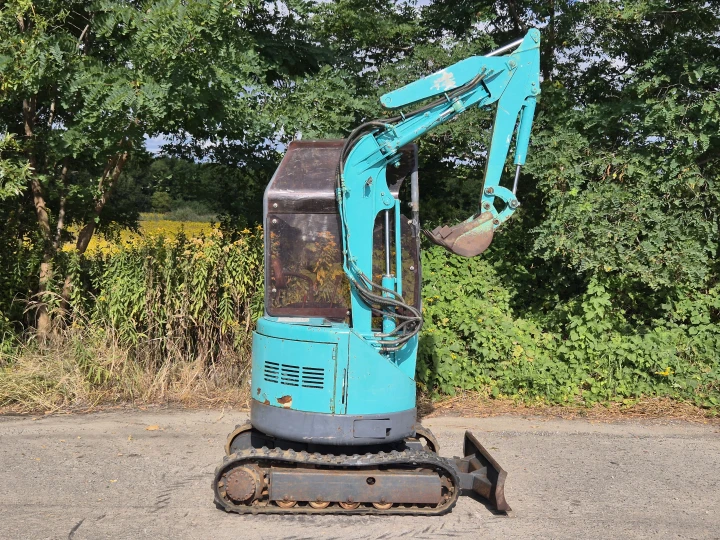 Komatsu PC10UU-3e