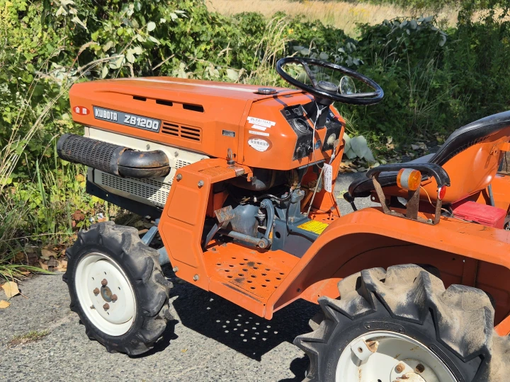 Kubota B1200D