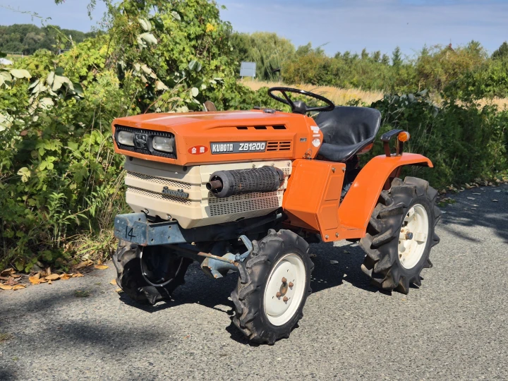 Kubota B1200D