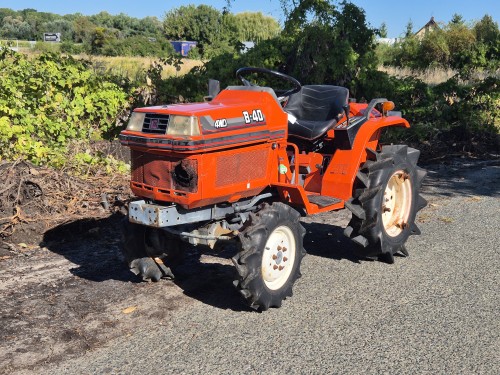 Kubota B-40D