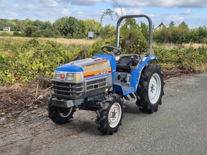 Iseki TF23F