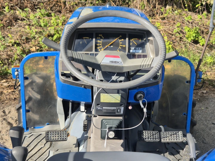 Iseki TG27D