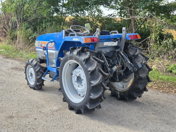 Iseki TG27D