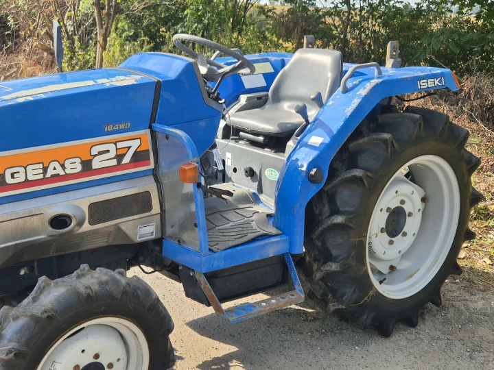 Iseki TG27D