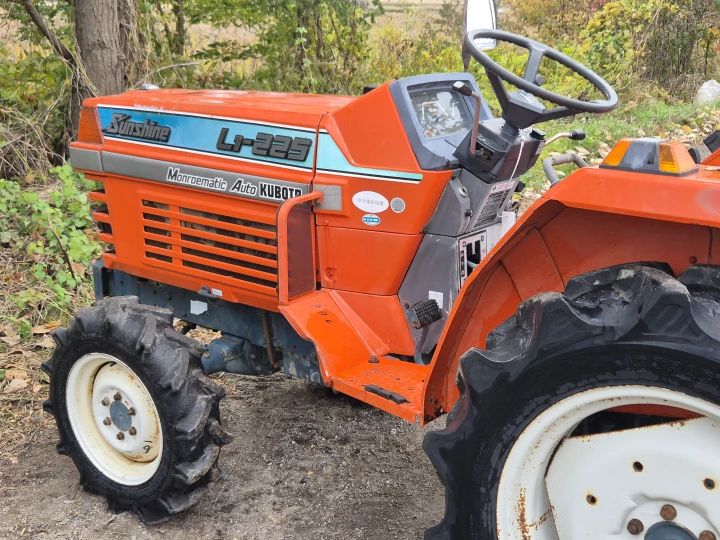 Kubota L1-225D