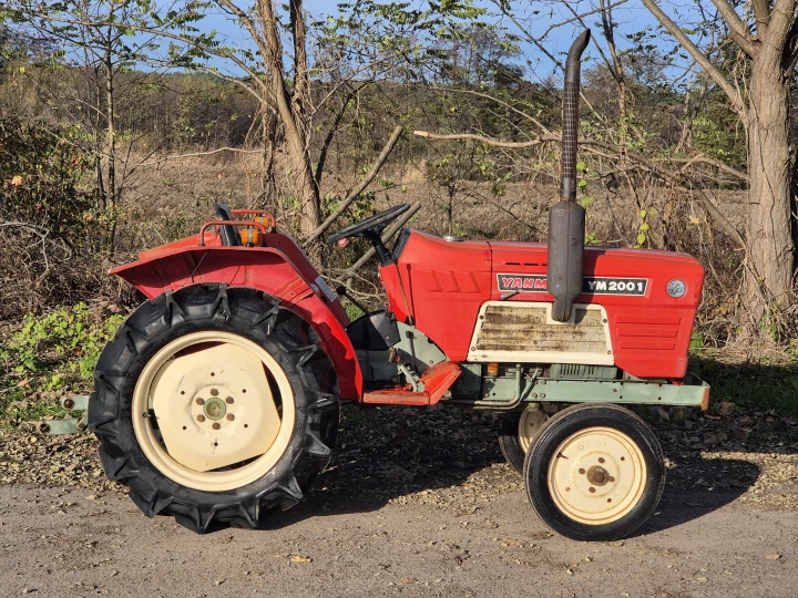 Yanmar YM2001S