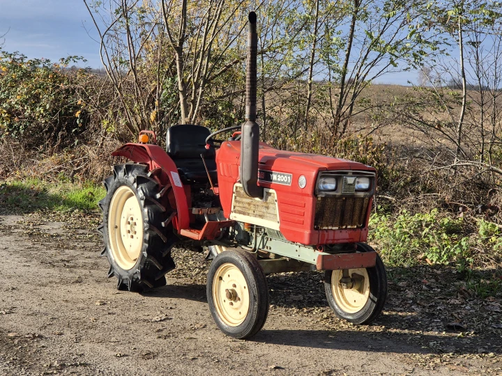 Yanmar YM2001S