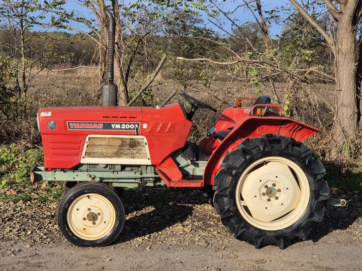 Yanmar YM2001S