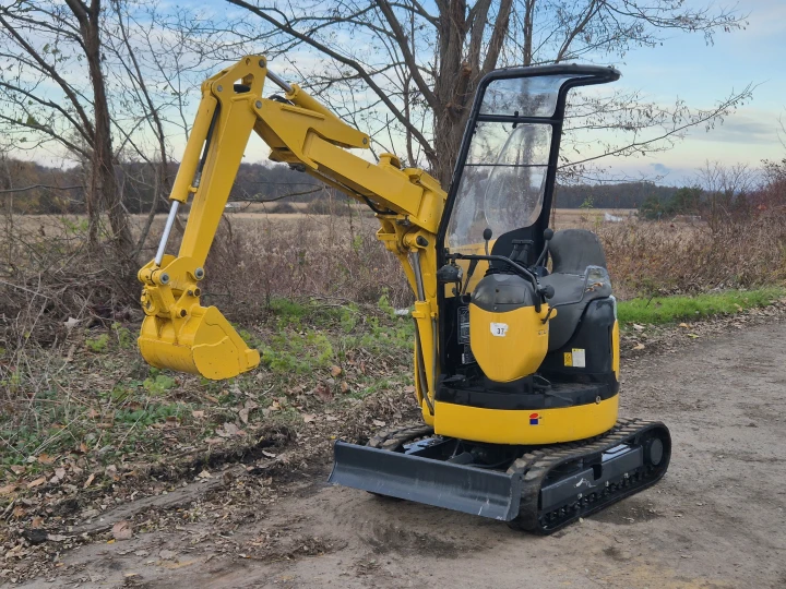 Komatsu PC10UU