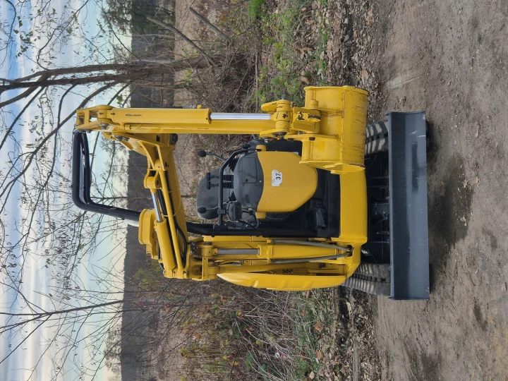 Komatsu PC10UU