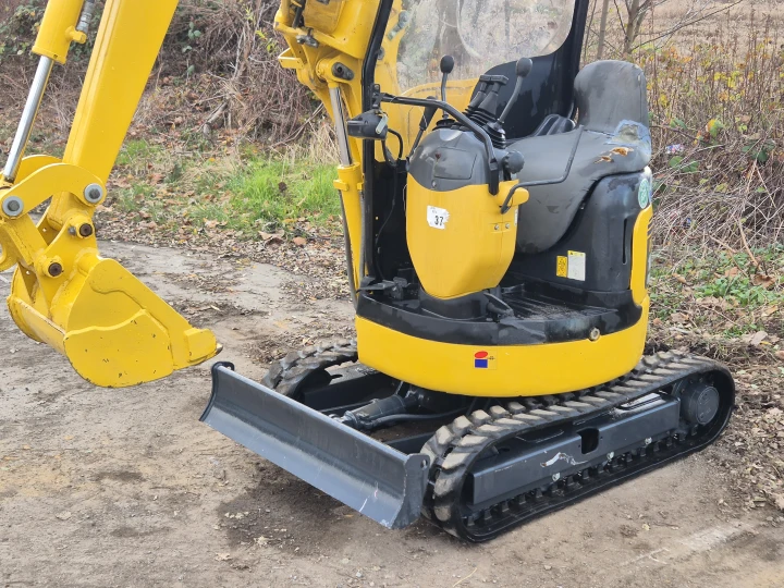Komatsu PC10UU