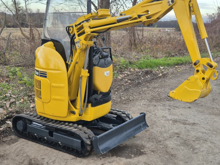 Komatsu PC10UU