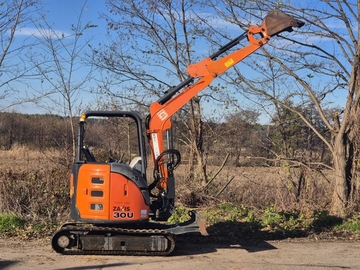 Hitachi 30U