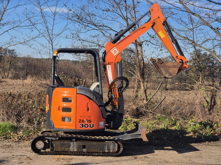 Hitachi 30U