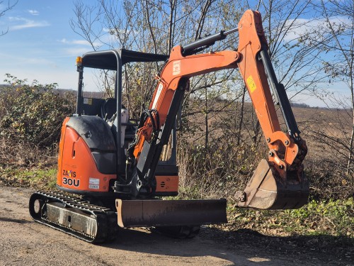 Hitachi 30U