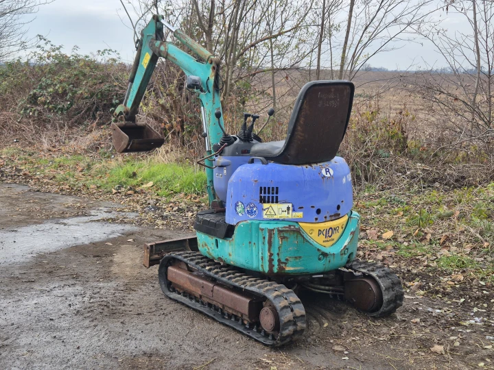 Komatsu PC10MR