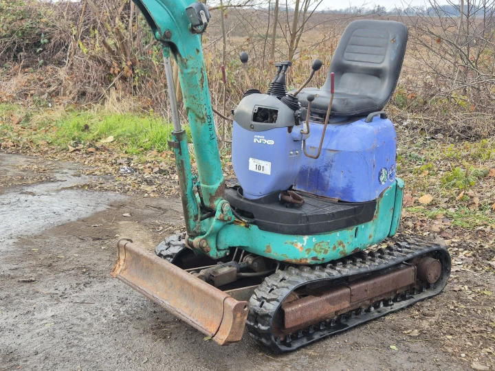 Komatsu PC10MR