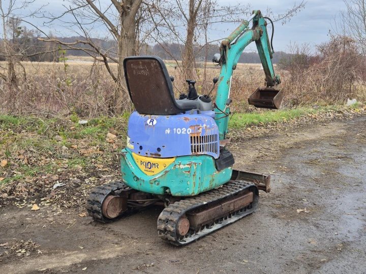 Komatsu PC10MR