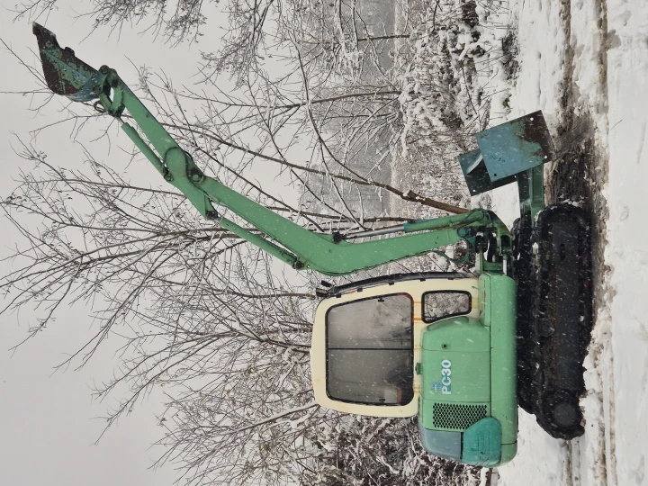 Komatsu PC30