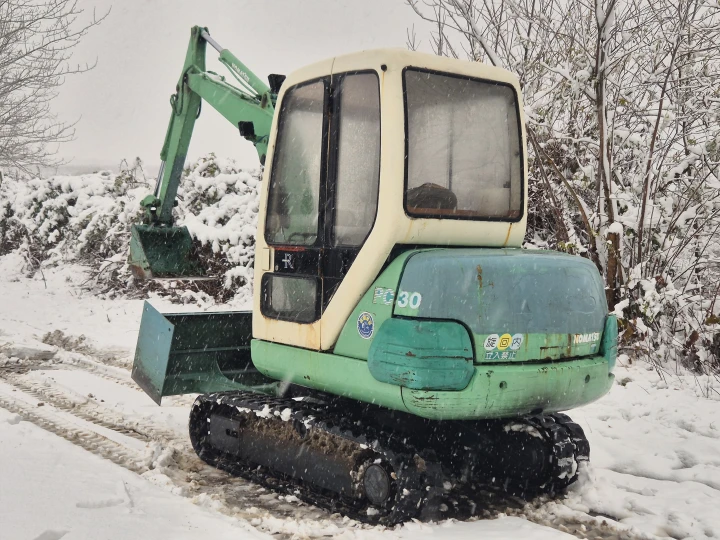 Komatsu PC30