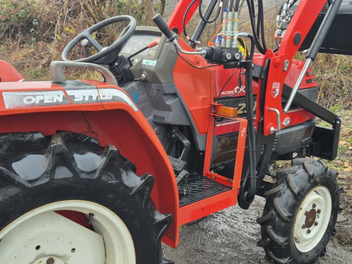 Mitsubishi MT251D