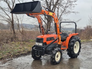 Kubota KL33D Wspomaganie Kierownicy, Ładowacz FL-300 