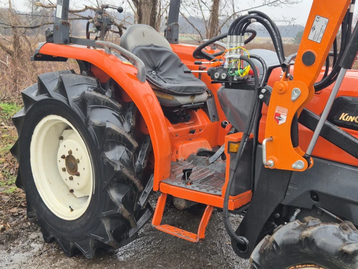 Kubota KL33D