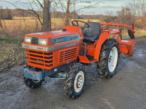 Kubota L1-205D