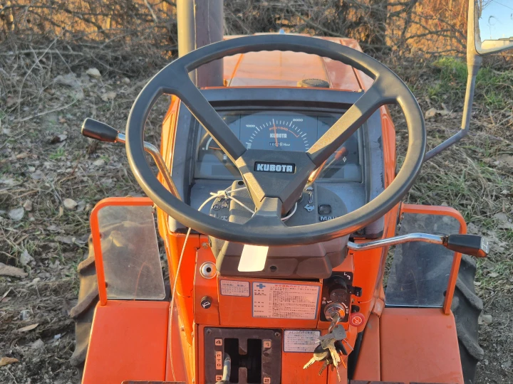 Kubota L1-18D
