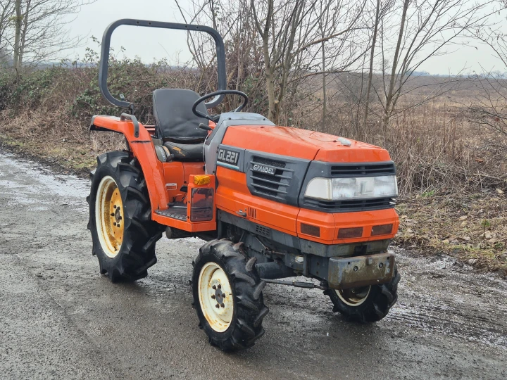 Kubota GL221D