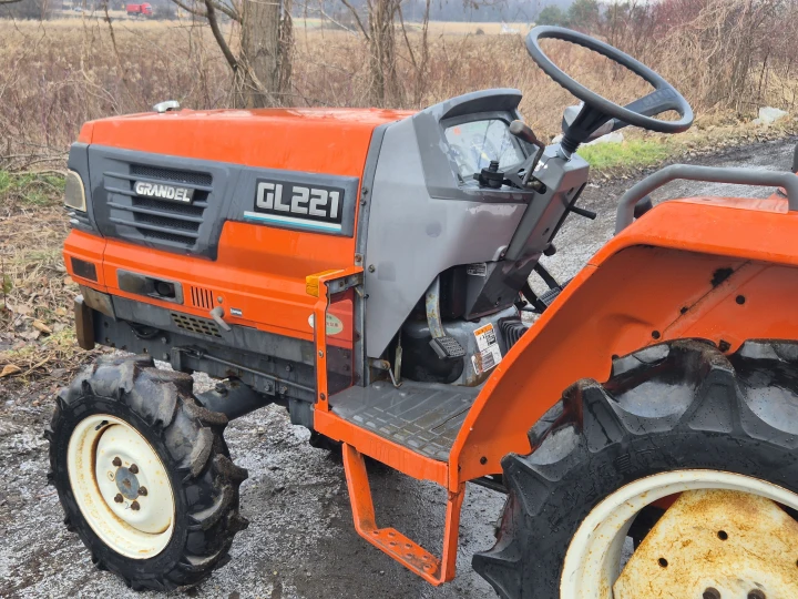 Kubota GL221D